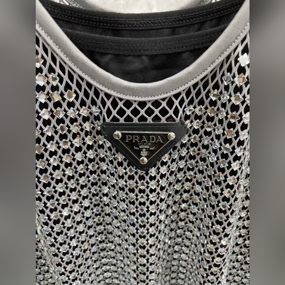 Prada  Black Logo crop  top - Picture 3 of 7